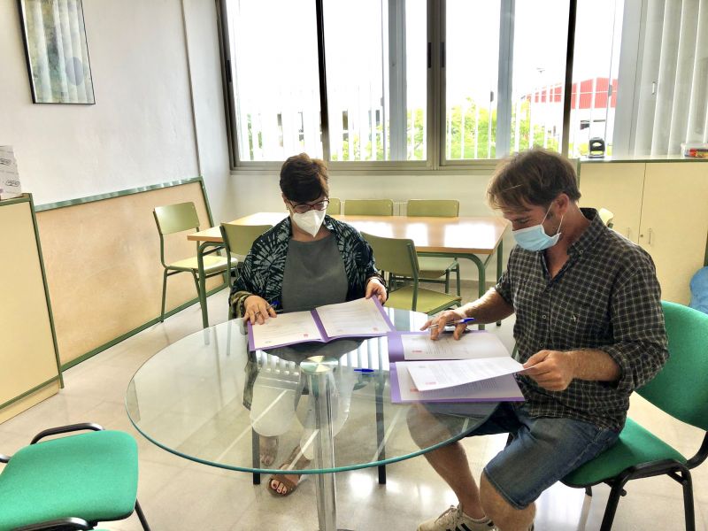 El IES Marratxí y la Fundación Dentistas Sobre Ruedas (FDSR) firman un convenio para la realización de actividades de sensibilización en materia de salud bucodental