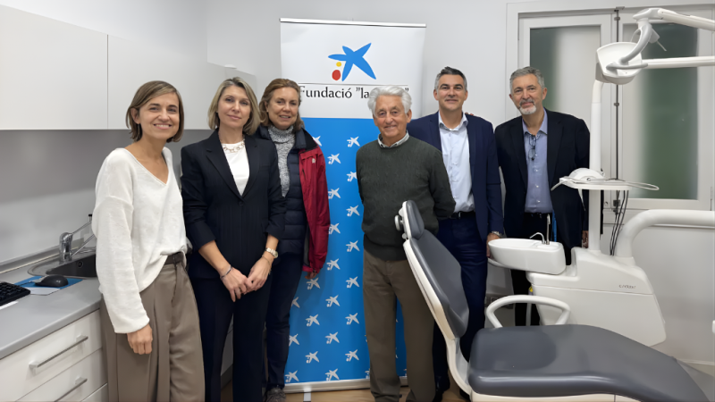 La Fundación la Caixa y Dentistas Sobre Ruedas contínuan despertando sonrisas