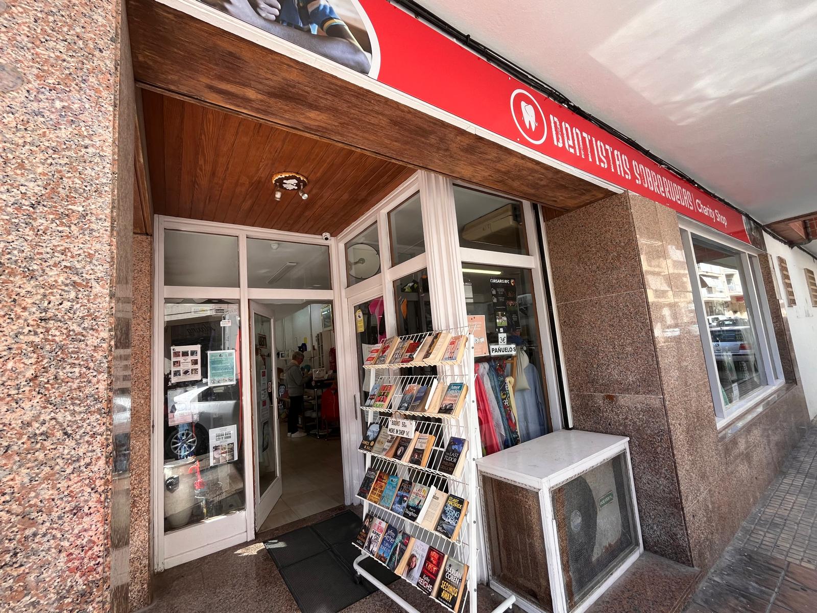 Entrada de la Tienda Solidaria